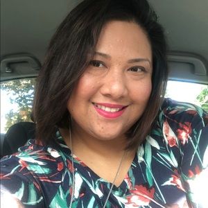 Meet your Posher, Nina